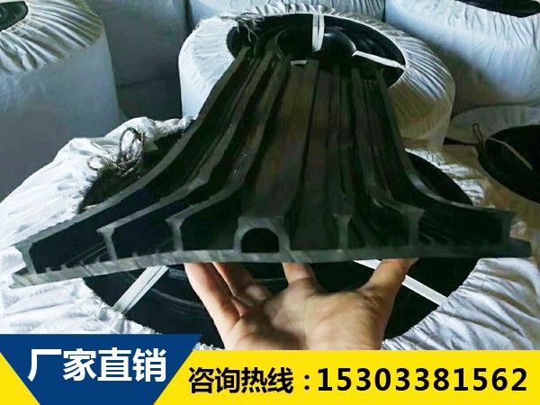 背貼式橡膠止水帶主要原料為何物？