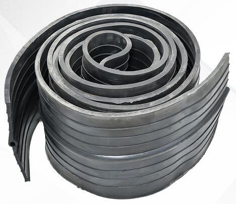 為什么說橡膠止水帶要盡量在工廠中連接成整體？